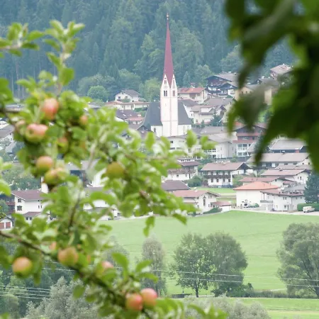 아파트 Modern In Uderns Near Ski Area