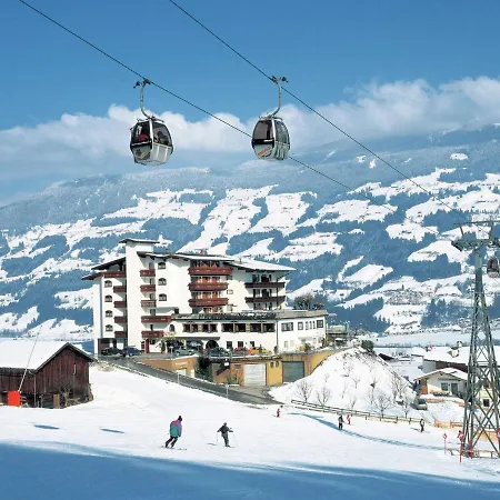 Modern In Uderns Near Ski Area *